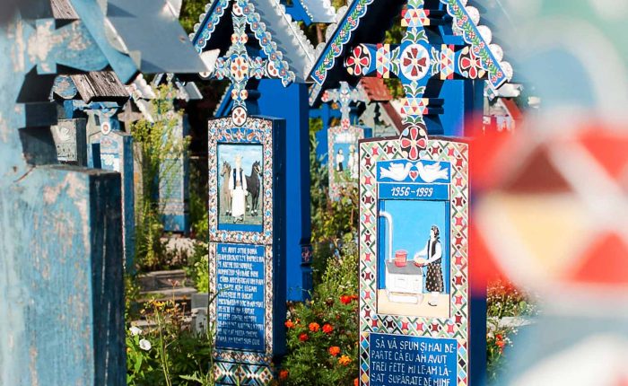 Cimitirul Vesel de la Sapanta, Maramures