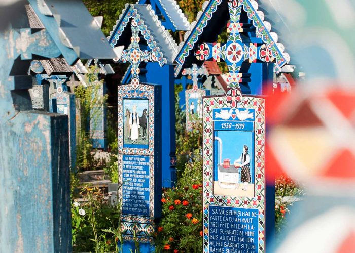 Cimitirul Vesel de la Sapanta, Maramures