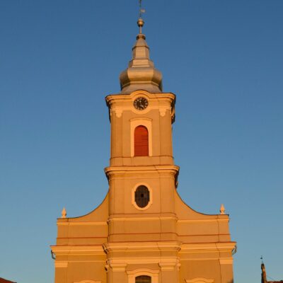 Satu-Mare_Biserica-reformată-cu-lanțuri
